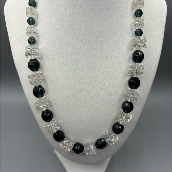 Vintage Clear & Black Glass Bead Necklace JP137 - Picture 3 of 7